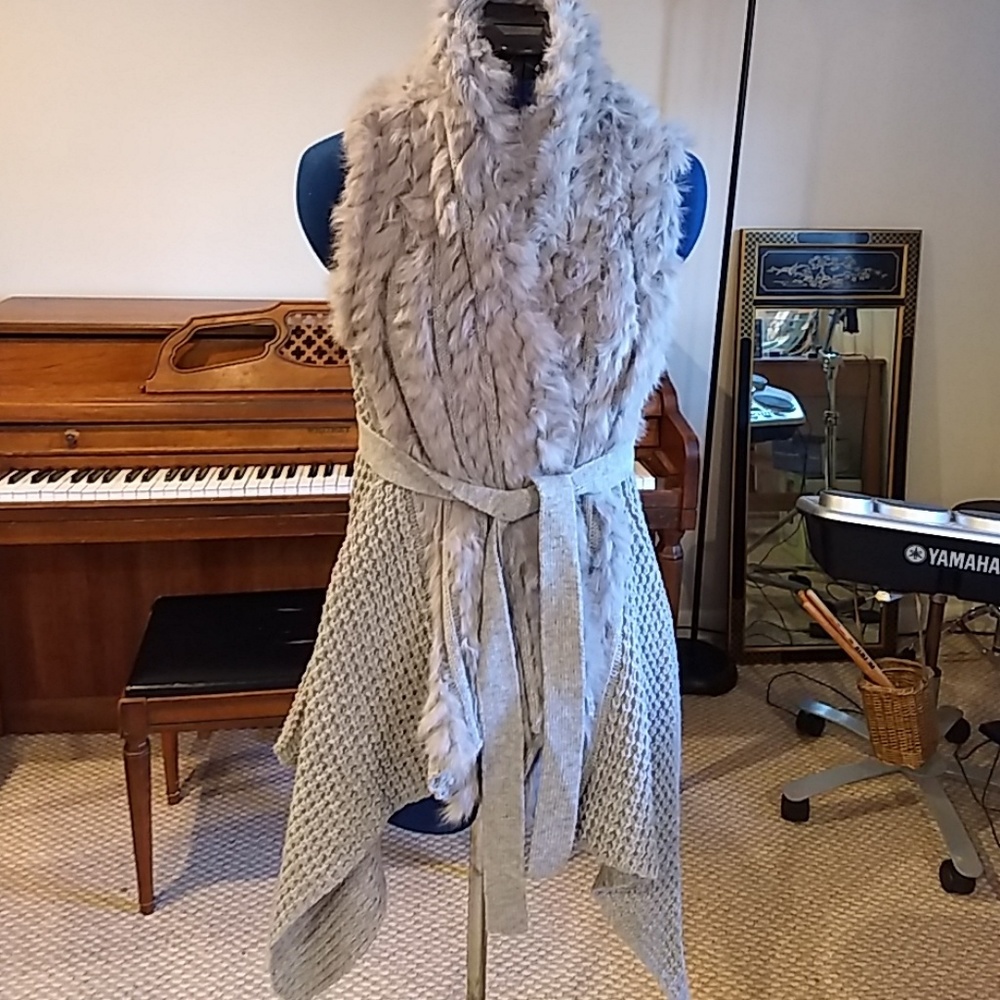 Fur vest